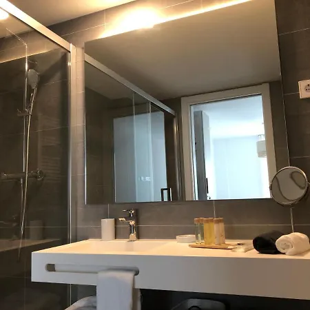 Apartamento Familiar Con Piscina Cerca De La Playa